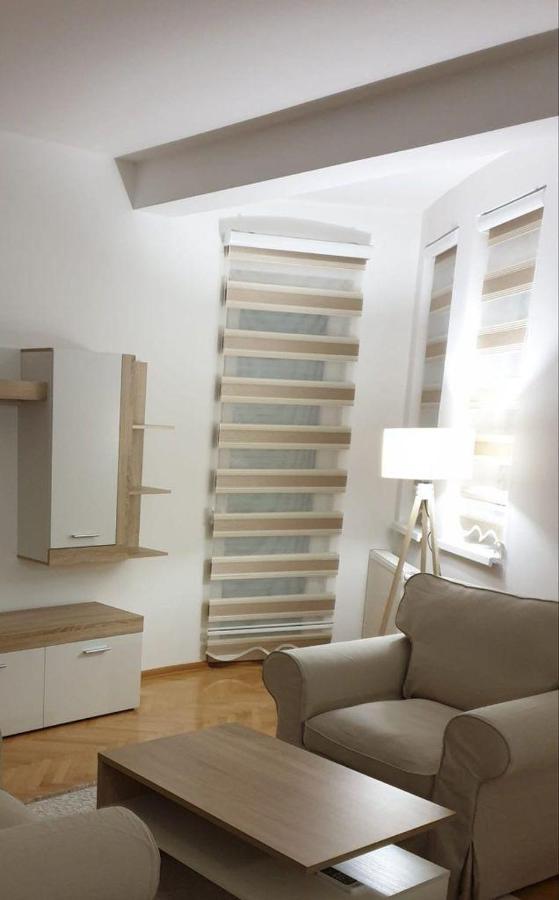 Dobi Apartmani Wing Jagodina Bagian luar foto