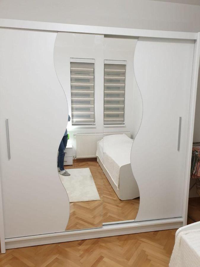 Dobi Apartmani Wing Jagodina Bagian luar foto