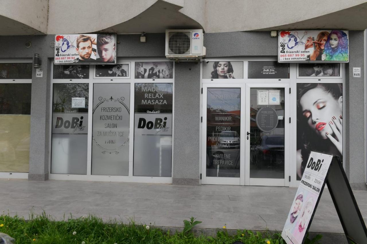 Dobi Apartmani Wing Jagodina Bagian luar foto