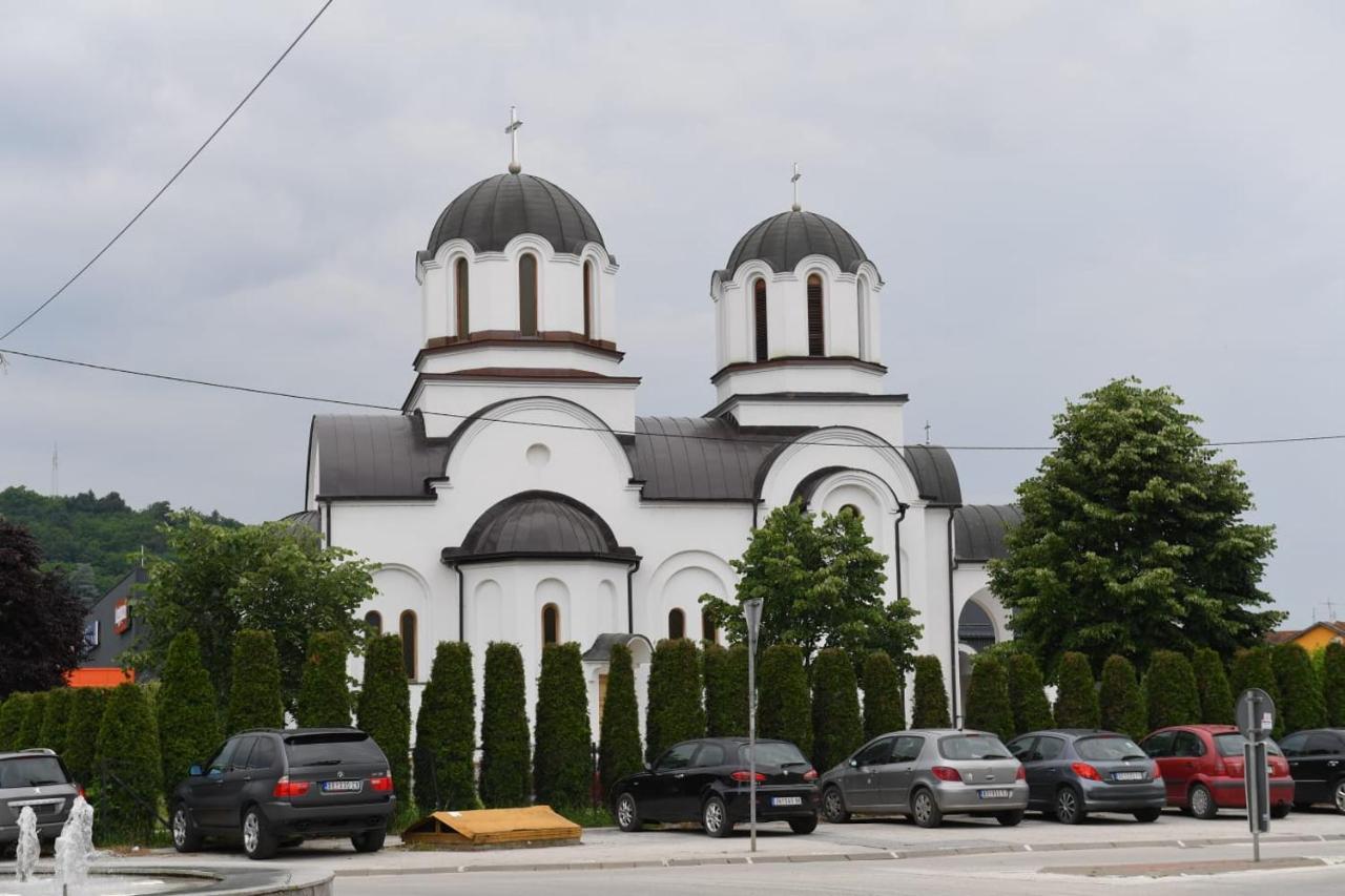 Dobi Apartmani Wing Jagodina Bagian luar foto