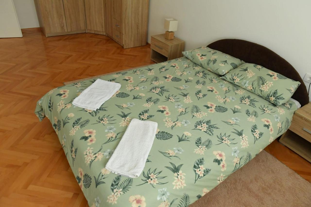 Dobi Apartmani Wing Jagodina Bagian luar foto
